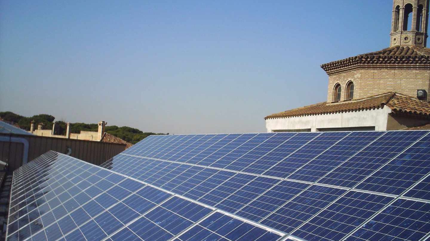 Cuenta atrás para que los hogares puedan ‘vender’ su electricidad para bajar el recibo de luz